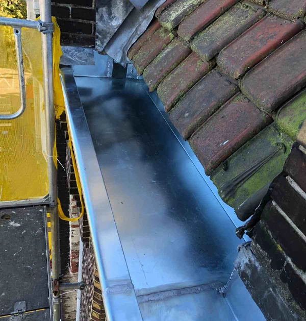 Lekkage nieuwe dakgoot