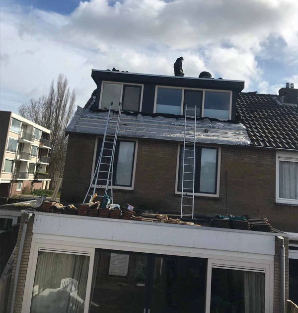 Opsporen lekkage dakkapel